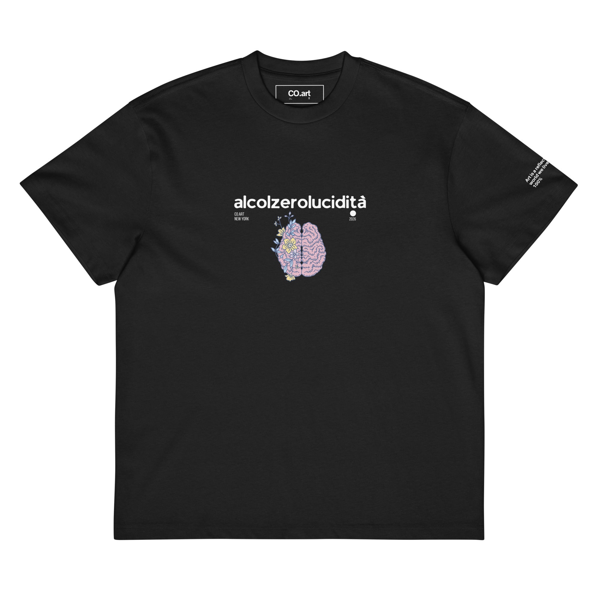 T-shirt streetwear nera oversize con grafica bianca e viola di cervello fiorito e scritta manifesto "alcolzerolucidità" sul.