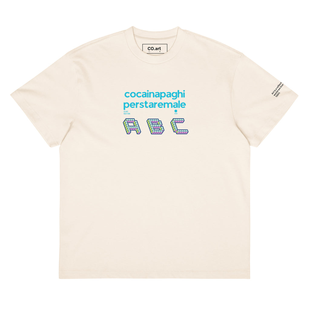 T-shirt bianco vintage oversize con grafica streetwear e scritta azzurra "cocainapaghiperstaremale ABC" su fronte, messaggio .