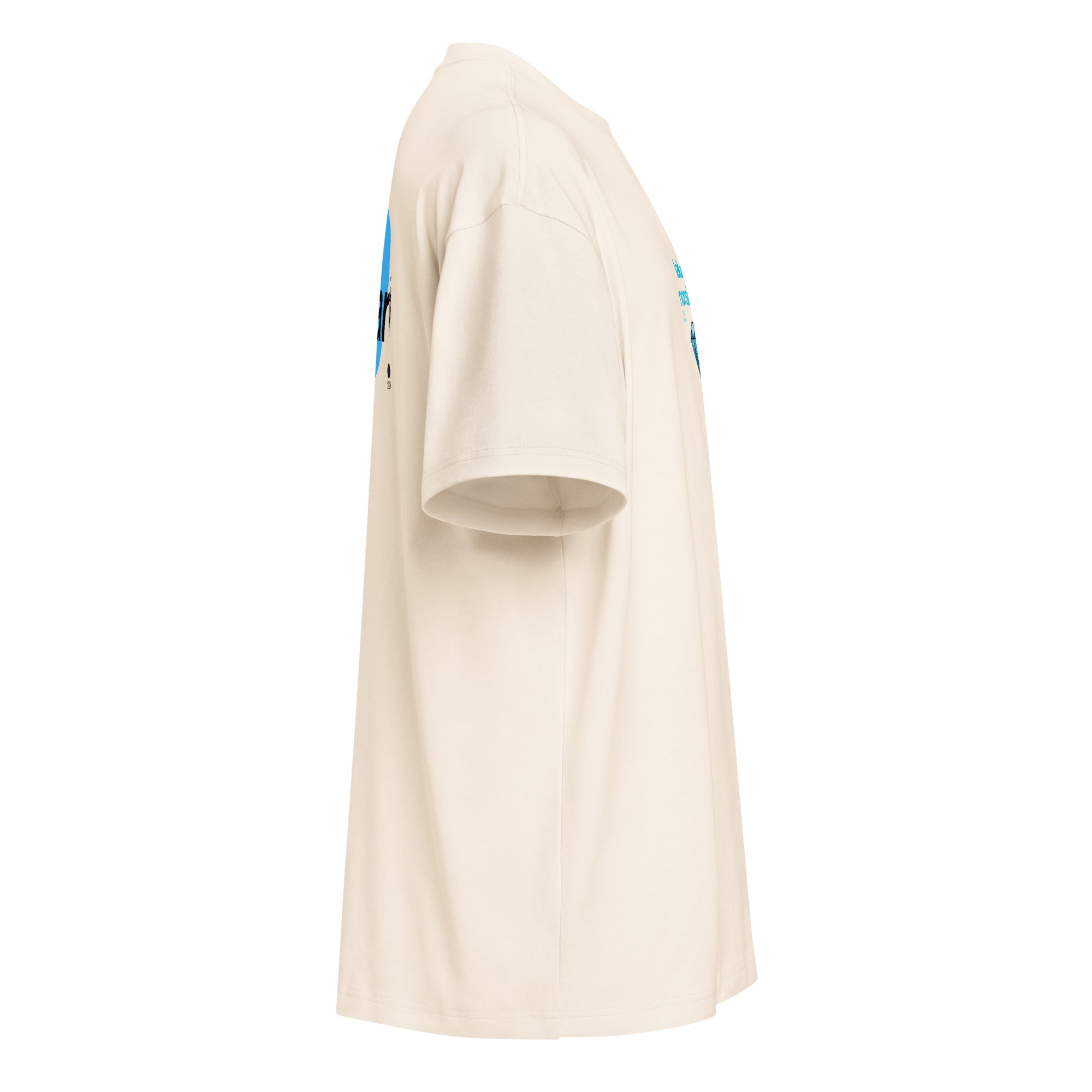 T-shirt oversize bianca con grafica streetwear e scritta blu "LaLuciditàNonsiNegozia" stile manifesto e messaggio forte.