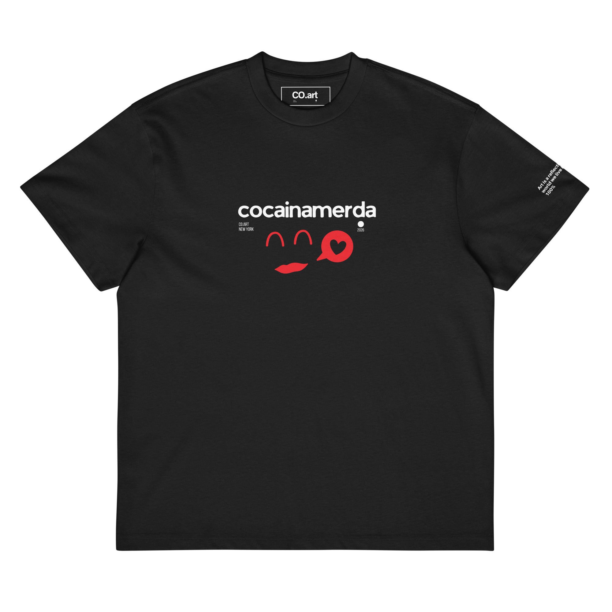 T-shirt nera oversize streetwear con scritta bianca "cocainamerda", grafica manifesto con faccina rossa e cuore rosso sotto.