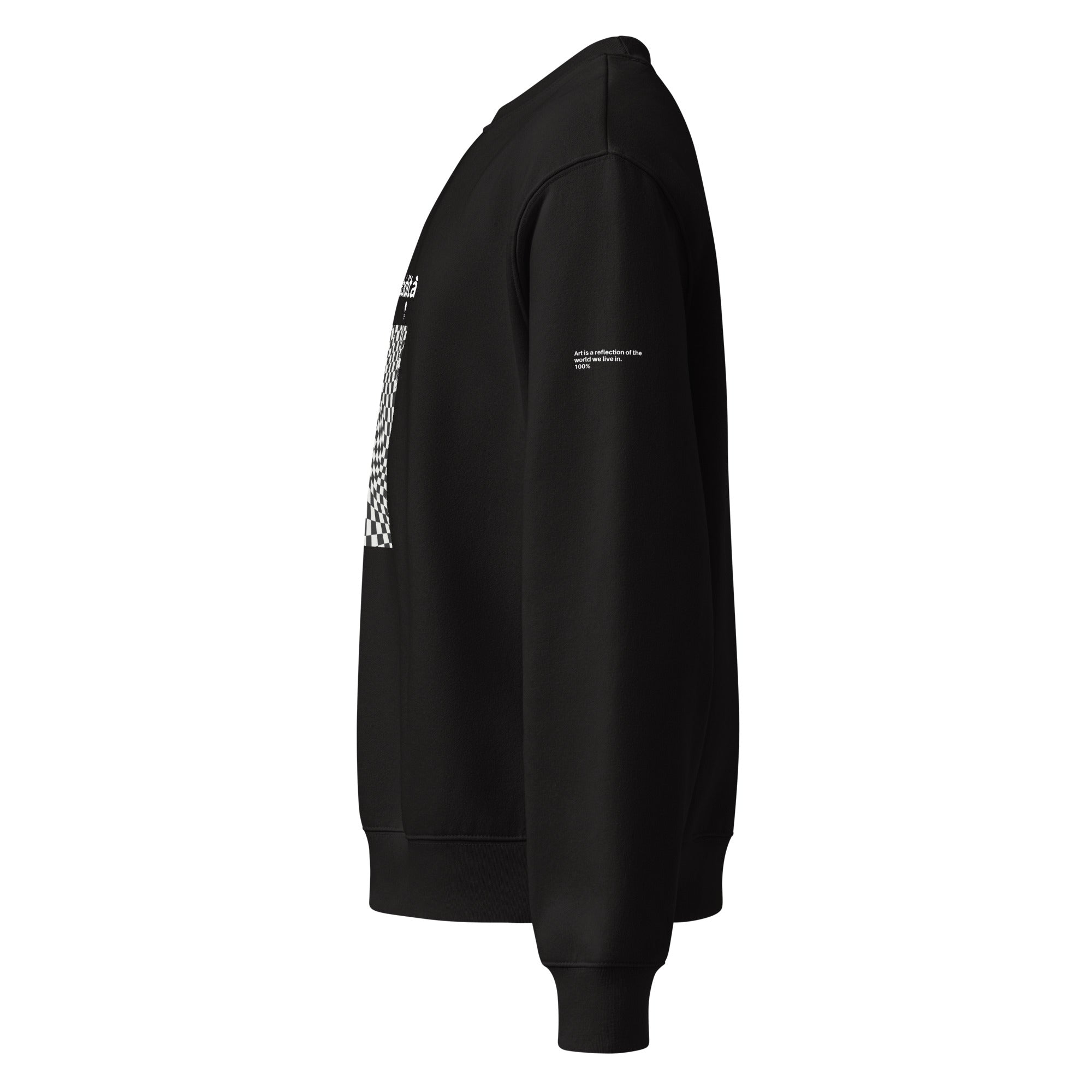 Felpa nera oversize streetwear con grafica bianca e manica con scritta messaggio forte.