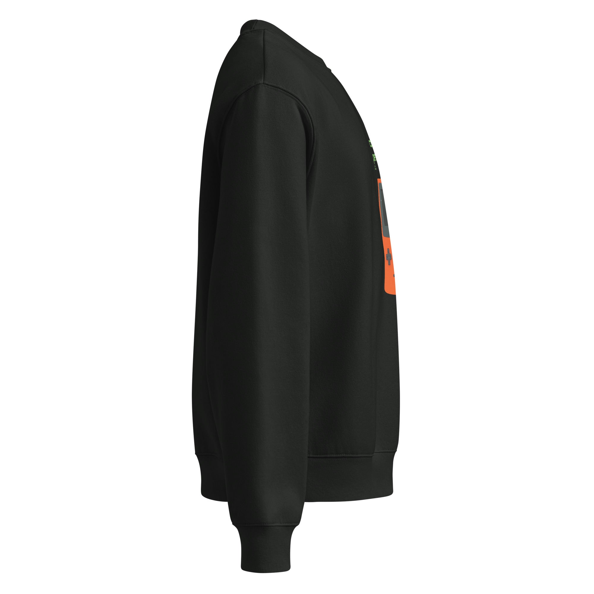 Felpa girocollo oversized vintage nera con grafica arancione manifesto messaggio forte streetwear unisex lato manica.