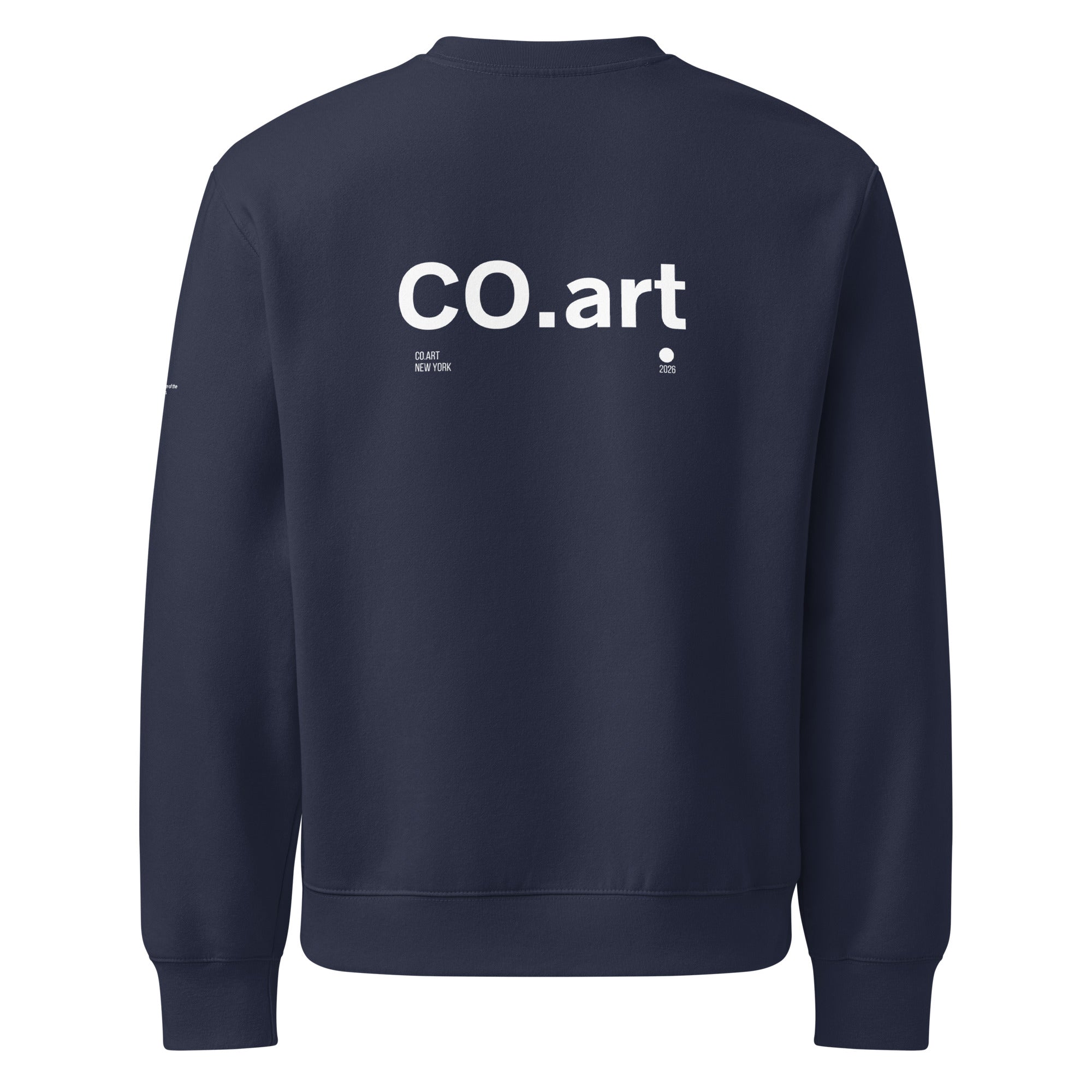 Felpa Girocollo Oversized navy con scritta bianca "CO.art" sul retro, streetwear con grafica manifesto e messaggio forte.