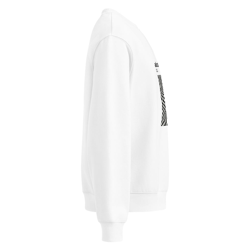 Felpa oversize bianca con scritta nera verticale "AlcolZeroLucidità", stile streetwear grafica manifesto messaggio forte.