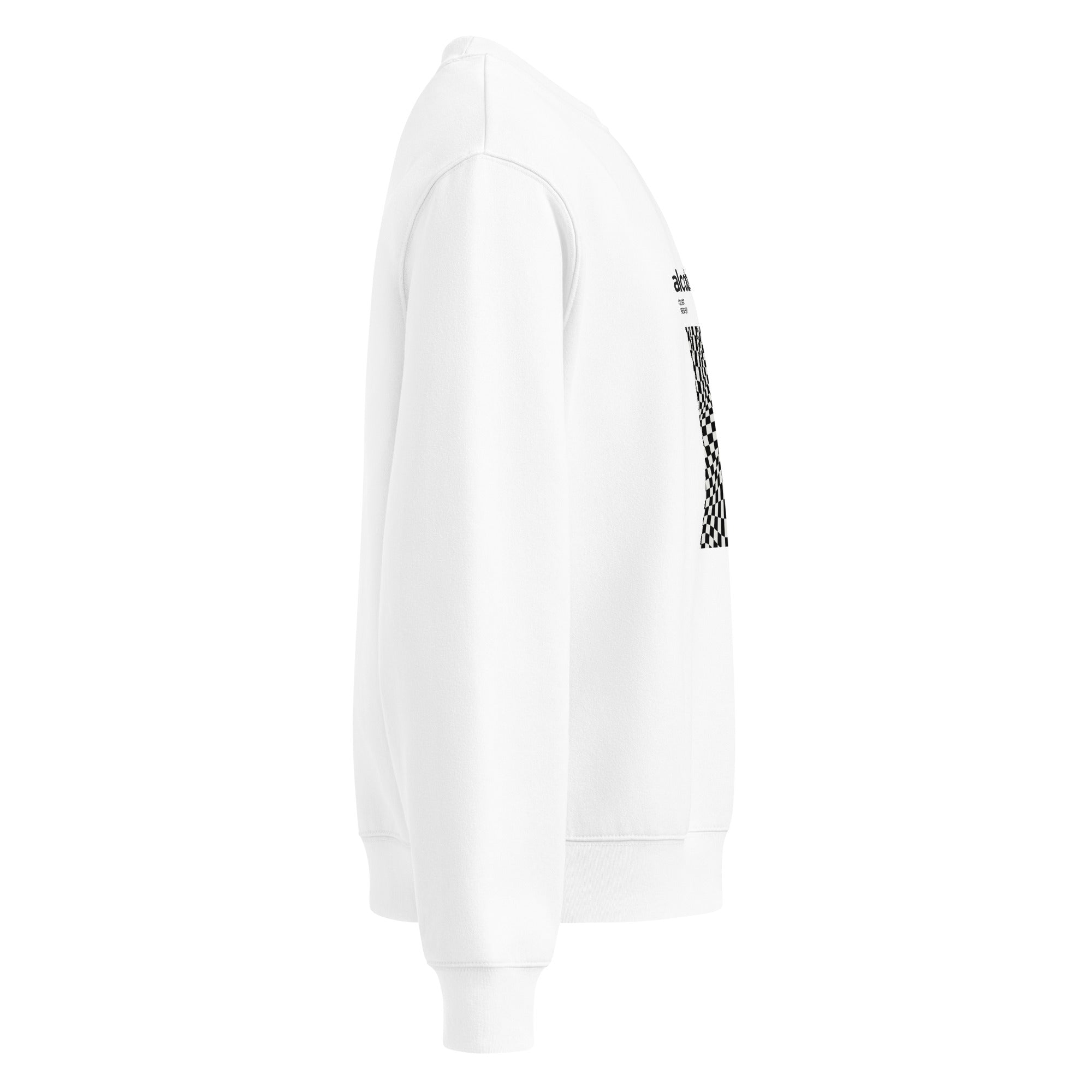 Felpa oversize bianca con scritta nera verticale "AlcolZeroLucidità", stile streetwear grafica manifesto messaggio forte.
