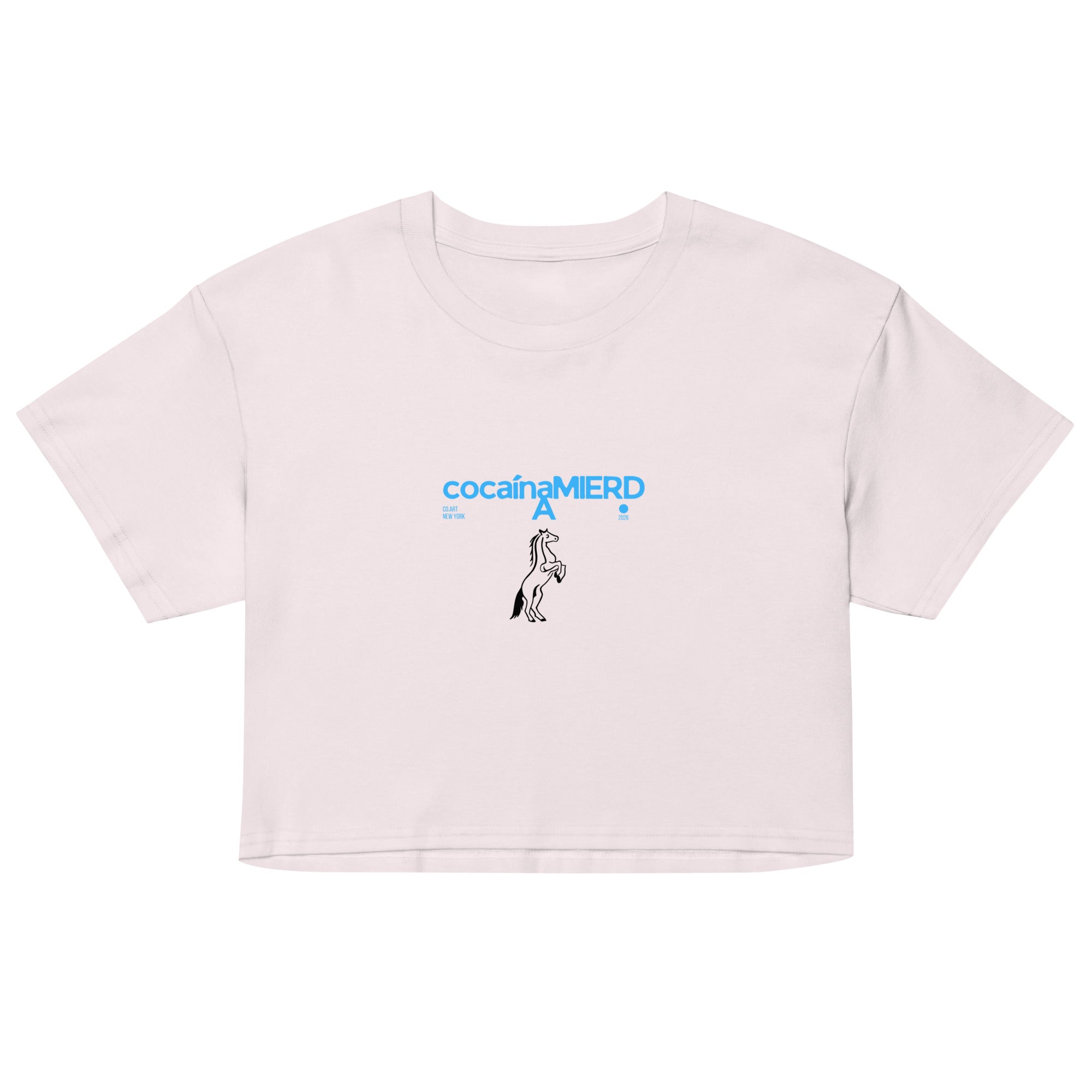 Crop top orchid in cotone con scritta blu "cocainamierda" e grafica unicorno centrale, stile streetwear con messaggio forte.